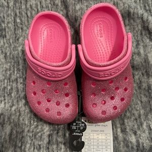 Kids Classic Glitter Clog. Size: C8. Color: Pink Lemonade.